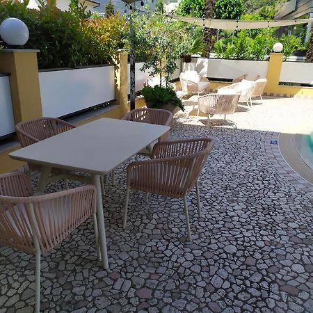 New Garden Hotel Torbole Sul Garda Exterior foto