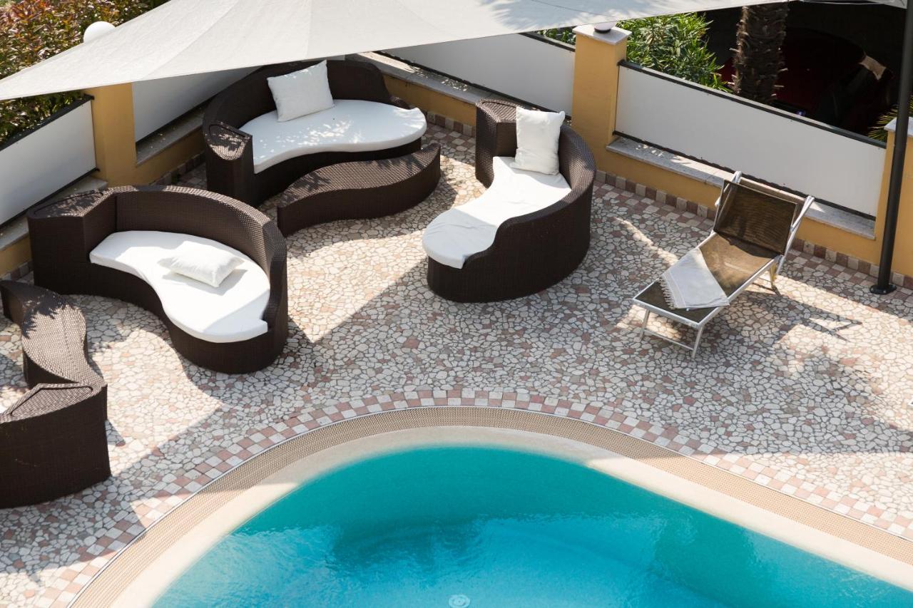New Garden Hotel Torbole Sul Garda Exterior foto