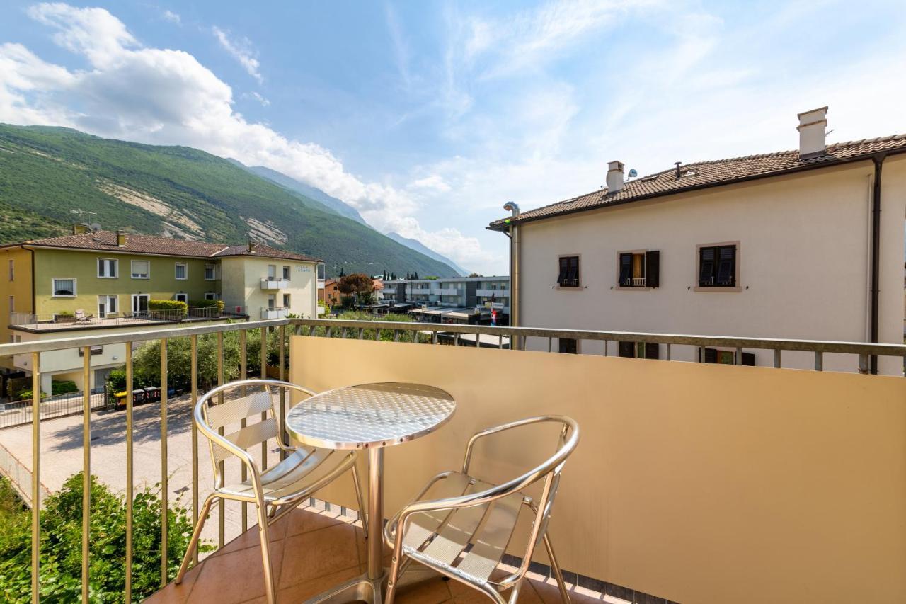 New Garden Hotel Torbole Sul Garda Exterior foto