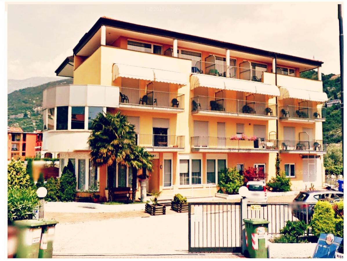 New Garden Hotel Torbole Sul Garda Exterior foto