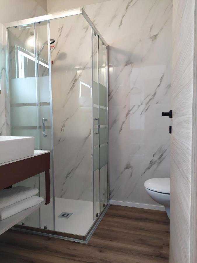 New Garden Hotel Torbole Sul Garda Exterior foto